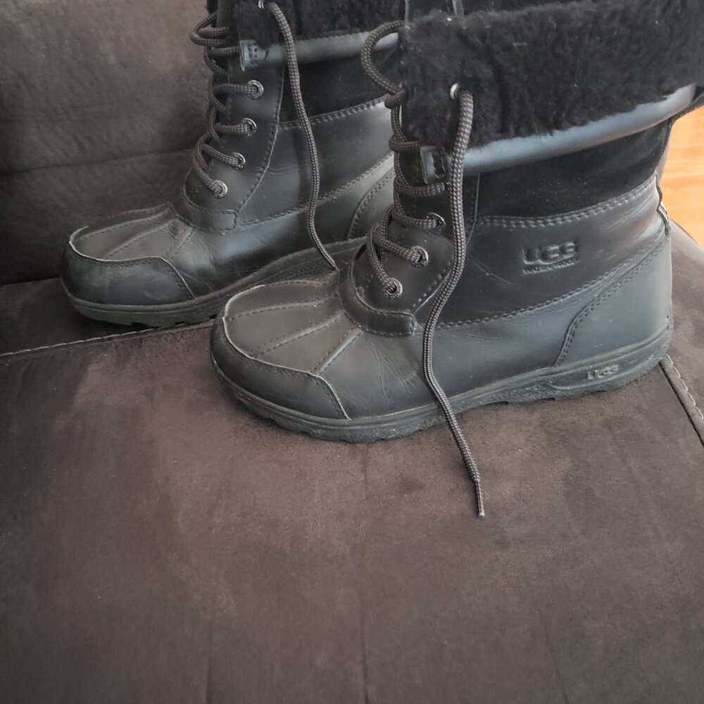 UGG boot - Picture 4 of 6